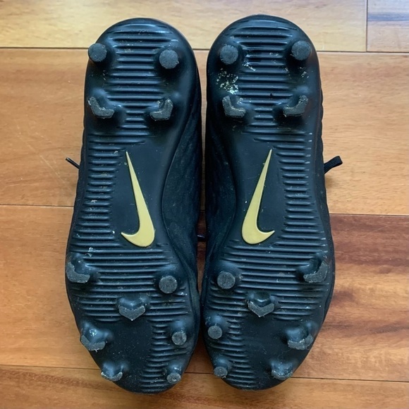 Nike Hypervenom Cleats - Picture 5 of 6